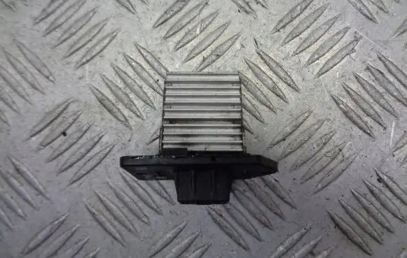Hyundai i20 (PB PBT) Heater blower fan relay 