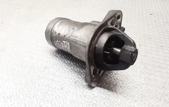 Opel Zafira B Starter motor 8980147430