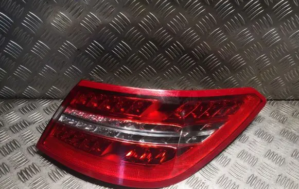 Mercedes-Benz E C207 W207 Rear/tail lights 2079060258 A2079060258