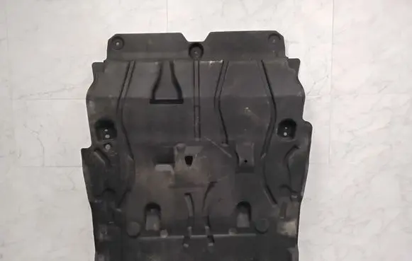 Engine splash shield/under tray