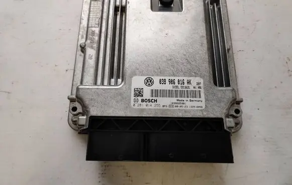 Volkswagen Transporter - Caravelle T5 Engine control unit/module 0281014255 038906016AK 1039S25981