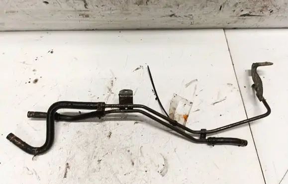 Suzuki Swift I Fuel line pipe 