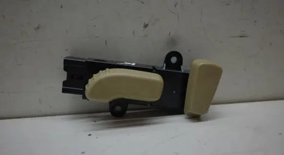 Subaru Outback (BS) Seat adjustment handle 8PLH 041115