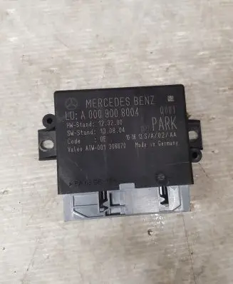 Mercedes-Benz E W212 Parking PDC control unit/module A0009008004