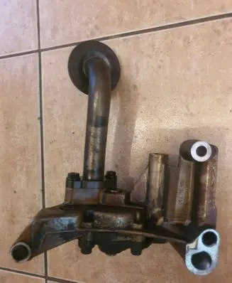 Audi A4 S4 B5 8D Oil pump 06a115105 00564919 B990503