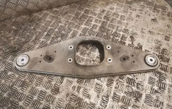 Mercedes-Benz E W211 Rear differential/diff mount bracket 2303521806