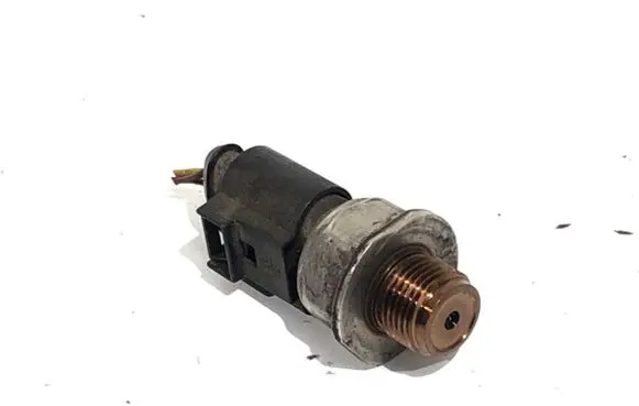 Volkswagen Golf VII Fuel pressure sensor 04L906054