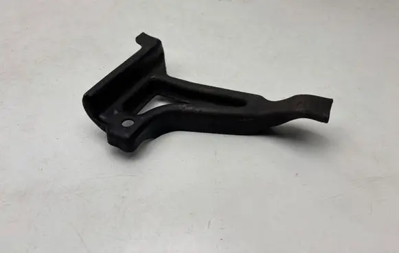 Audi A6 S6 C6 4F Fuel pump bracket 059130163C
