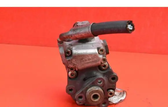 BMW 5 E60 E61 Power steering pump 6780848