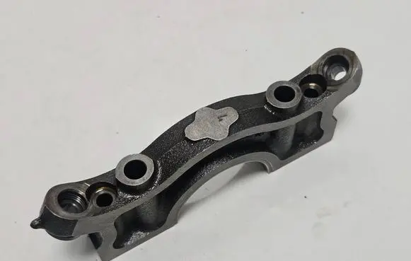 BMW M5 F90 other engine part 7852393
