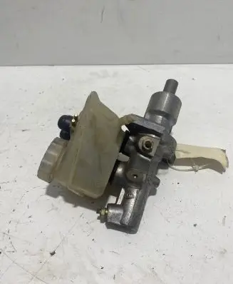Mercedes-Benz E W124 Master brake cylinder 3350881221 3350881241