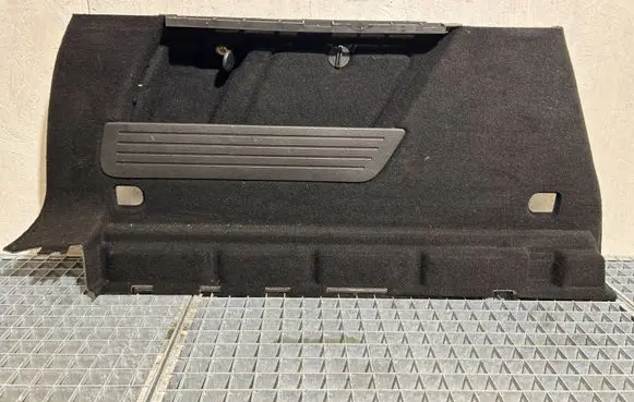 Opel Astra J Trunk/boot lower side trim panel 13337791 QOP12222 396919102