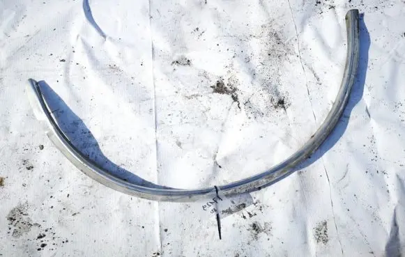 Mercedes-Benz W123 Rear arch trim