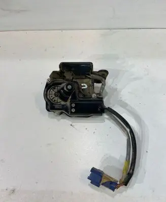 Loading door lock