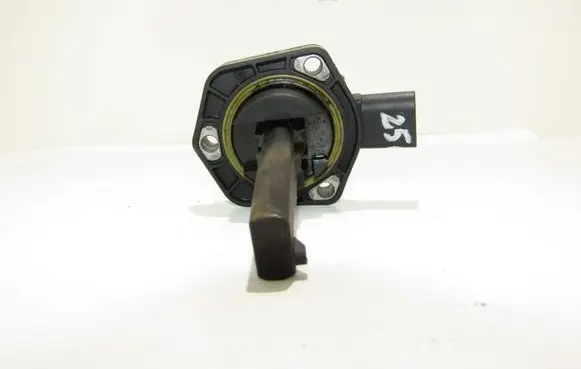 Audi A6 S6 C6 4F Oil level sensor 06E907660