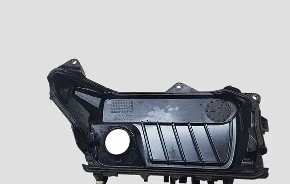Mercedes-Benz C W205 Engine cover (trim) A6260100067 175B19053R