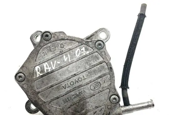 Toyota RAV 4 (XA30) Vacuum pump 24040752