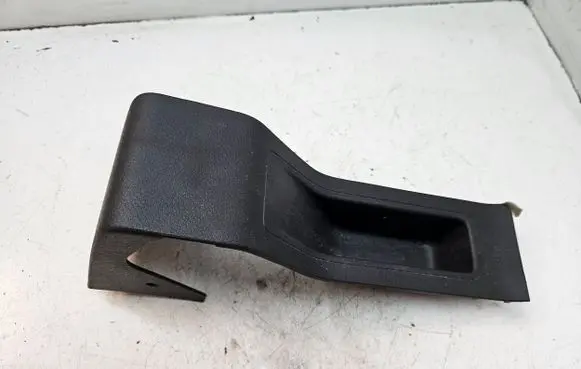Volkswagen Touran III Other center console (tunnel) element 5TA885779