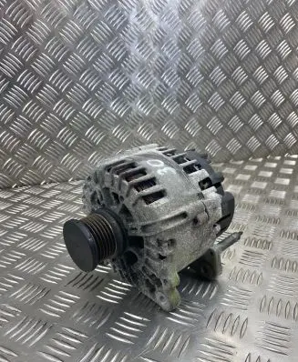 Skoda Superb B8 (3V) Generator/alternator 03L903023L 2612004E 315098398