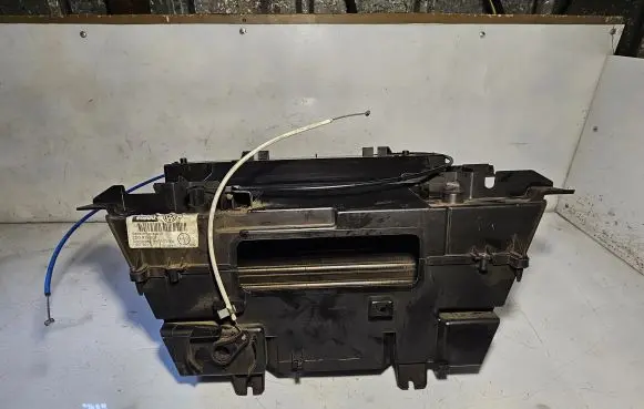 Volkswagen II LT Interior heater climate box assembly housing 2D0819005