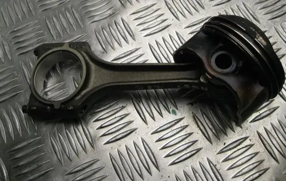 Audi A4 S4 B8 8K Piston with connecting rod 06HQ BV580
