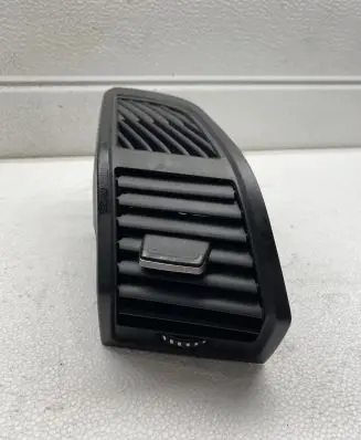 BMW i3 Air intake duct part 9283003