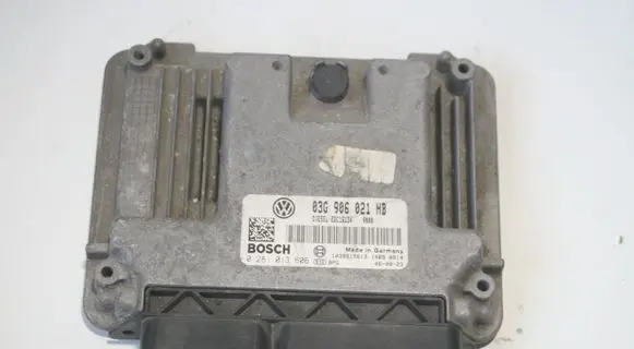 Volkswagen Golf V Engine control unit/module 03G906021HB 0281013606