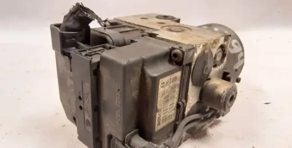 Volkswagen PASSAT B5 ABS Pump 8E0614111AB 0265216559 2494
