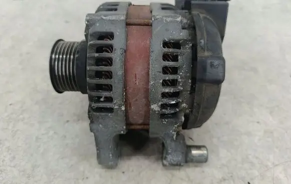 Volvo V50 Generator/alternator 30667068DENSO