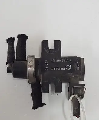 Volkswagen Golf IV Turbo solenoid valve 1H0906627 72190320 98T299
