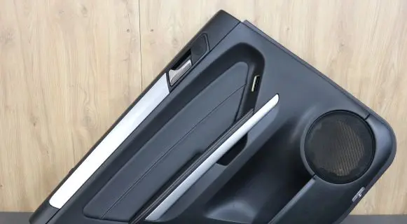 Mercedes-Benz ML W164 Coupe rear side trim panel 