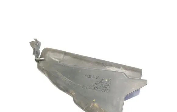 Audi A8 S8 D3 4E Intercooler air guide/duct channel 059129618G