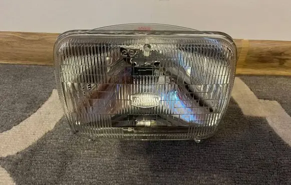 Toyota Corolla E70 Headlight/headlamp 12V6555W 6052