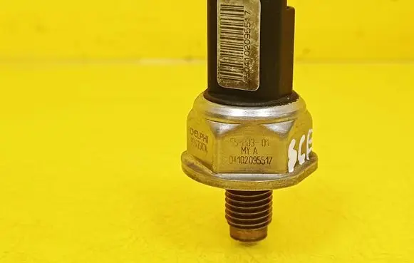 Renault Scenic II - Grand scenic II Fuel pressure sensor 93077507A