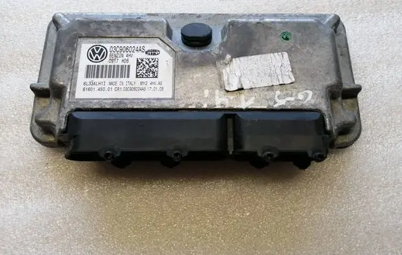 Volkswagen Golf V Engine control unit/module 03C906024AS 6160145001