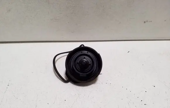 Audi TT TTS Mk2 Fuel tank filler cap 8J0201553G