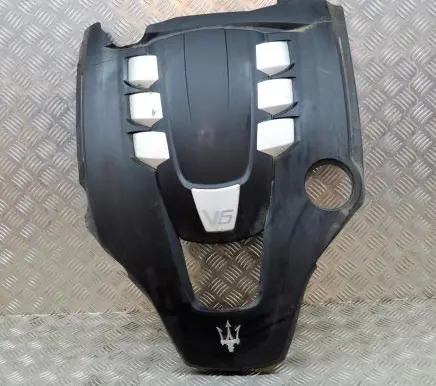 Maserati Ghibli Engine cover (trim) B985