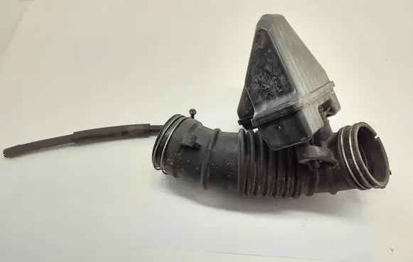 Mitsubishi Grandis Air intake duct part MR993560
