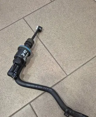 Hyundai Kona I Clutch slave cylinder