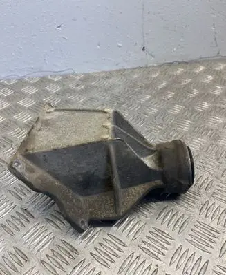 BMW 3 E90 E91 Driveshaft support bearing bracket 7575061 59280110