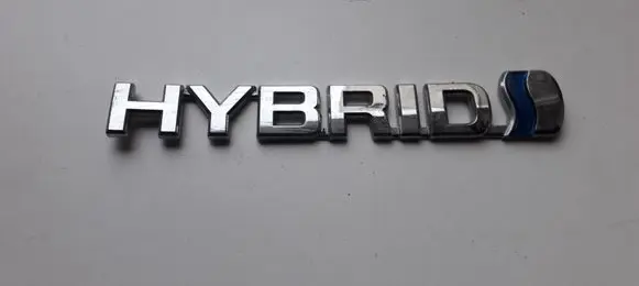Toyota RAV 4 (XA40) Fender model badge letters 