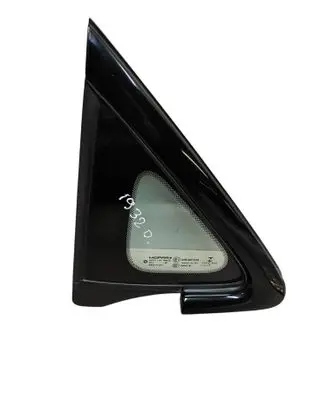 Chrysler Pacifica Front triangle window/glass 68370634AA