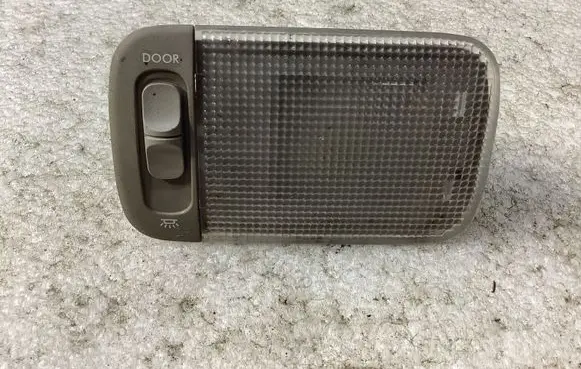 Subaru Outback Rear seat light 