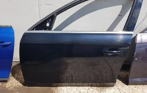 Audi A4 S4 B8 8K Front door