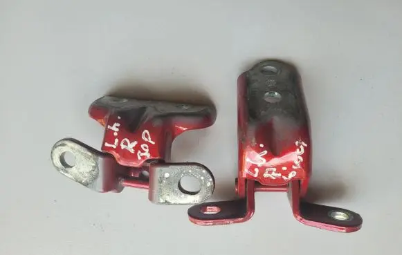 Rear door hinge set