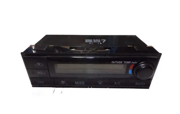Nissan X-Trail T30 Climate control unit 275008H802