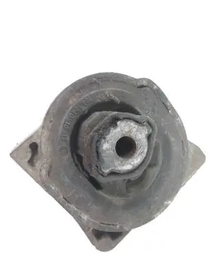 Mercedes-Benz B W245 Engine mount bracket A1692401018