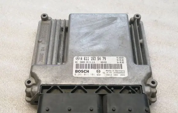 Mercedes-Benz Vito Viano W639 Engine control unit/module A6111535479 0281011181 1059S00569