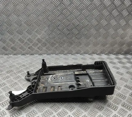 Skoda Kodiaq Battery box tray 5QF915331C 5QF915321C