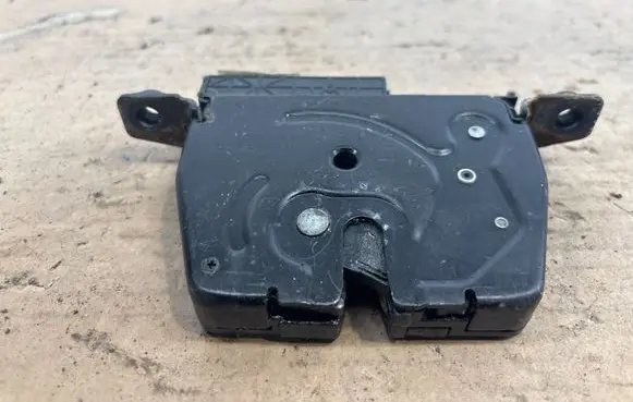 BMW X1 E84 Tailgate/trunk/boot lock/catch/latch 16367210 51247200511